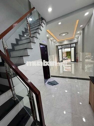 NHÀ BÁN HẺM XE TĂNG ĐƯỜNG MINH PHỤNG