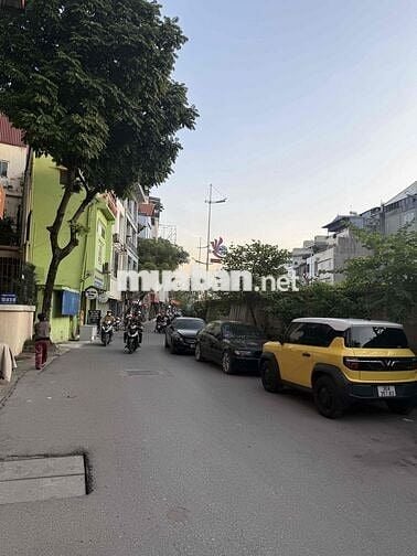 Âu Cơ - Tứ Liên - 5 tầng thang máy - 15m ra mặt phố - vừa ở vừa cho th