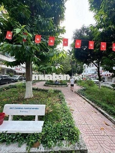 Gấp bán căn hộ 2 ngủ đường Hồ Văn Huê 65m2 sẵn nội thất nhỉnh 3 tỉ