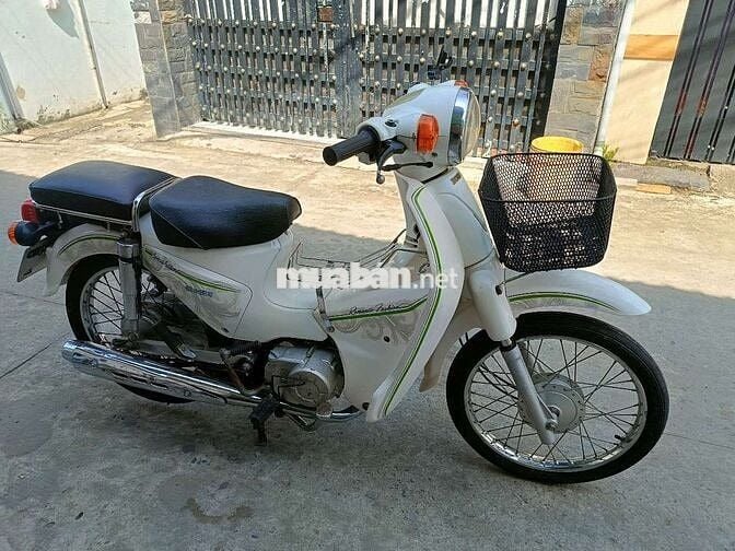 Xe máy Cub 50cc màu Trắng