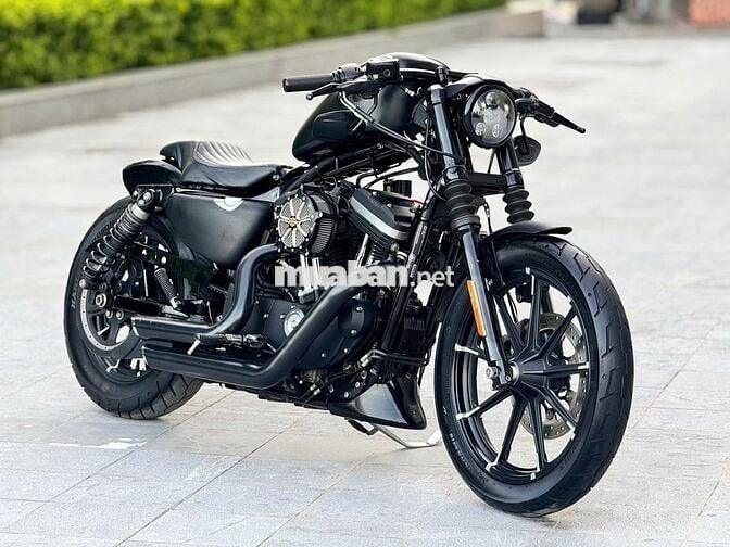 Mạnh Hà Motor bán Harley davidson 883 odo 8k bober