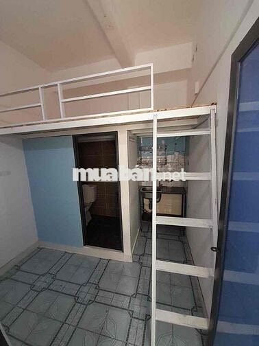 Phòng trọ 15m2 đường Trần Hữu Trang. P.10. Quận Phú Nhuận.