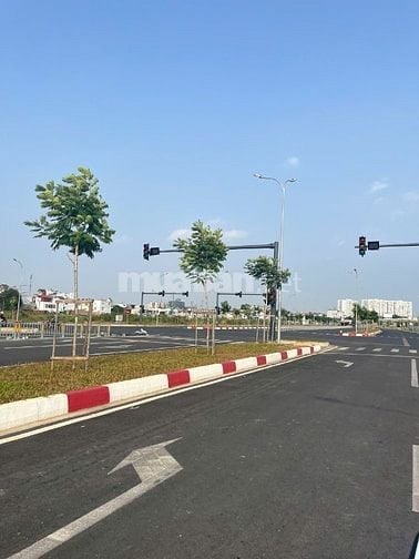 ĐẤT NỀN DƯƠNG THỊ GIANG CHỈ TỪ 4.5 TỶ GẦN CÔNG VIÊN SHR MUA BÁN NGAY