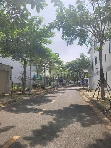 Sang nhượng gấp lô góc kinh doanh dự án Đông Tăng Long, Quận 9 (96m2)