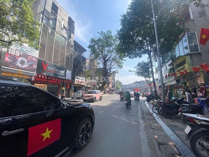 Cho thuê mặt phố LÒ ĐÚC 42m2 16tr đoạn phố đông đúc, vỉa hè rộng