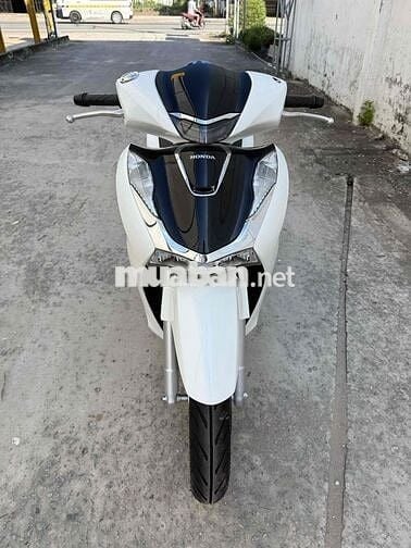 Sh 125 mua mới  9/2025 CBS đi 2000km bao tua.