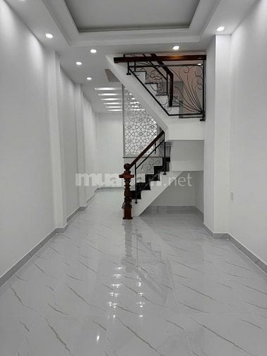 Nhà Mới Xây 100%  Hẻm Ba Gác cách Hẻm Xe Tải 10m chỉ vài bước chân 