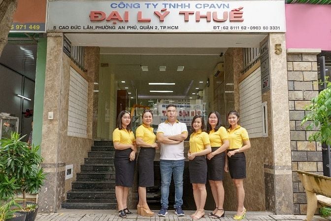 Nhân viên kế toán thành thạo hạch toán kế toán doanh nghiệp