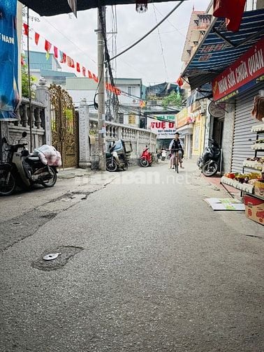 Bán nhà phố Tân Khai, Hoàng Mai, DT 30m2 x 4.5 tầng, ngõ xe ba gác