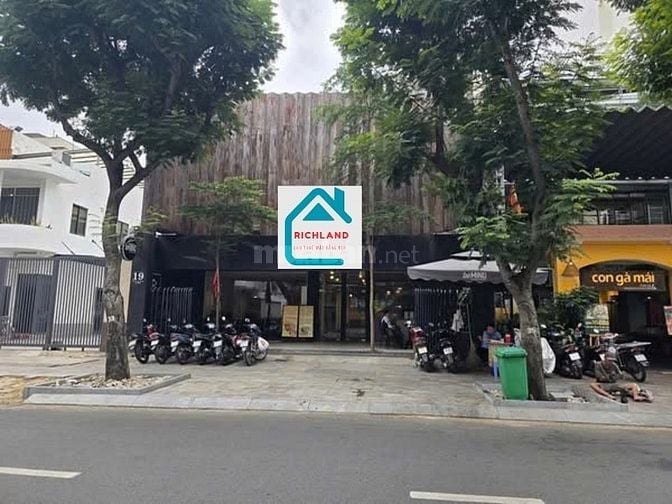 Cho thuê nhà mặt tiền 19 Trần Cao Vân, Đa Kao Q1- Diện tích: 15m x 50m