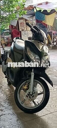 Yamaha Luvias FI Đen vàng đồng