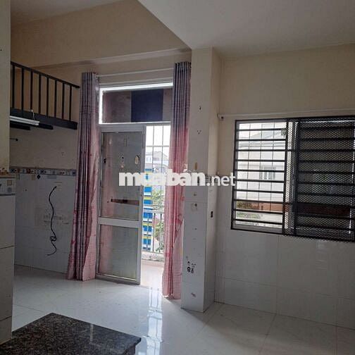 CHO THUÊ PHÒNG CÓ BAN CÔNG DÀI 5M