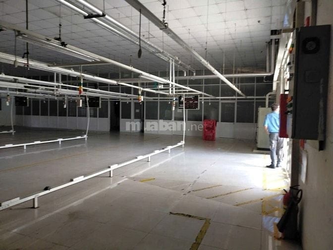 Cho thuê xưởng may 7.000m2 Quốc lộ 1A Bình Tân,nền gạch men,có máy may