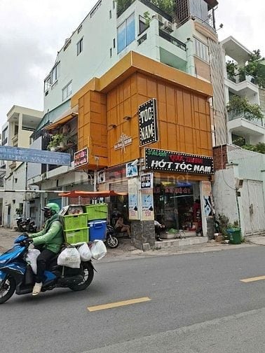 Bán nhà 4 x16m 2 lầu MT Thích Quảng Đức. P4. Phú Nhuận