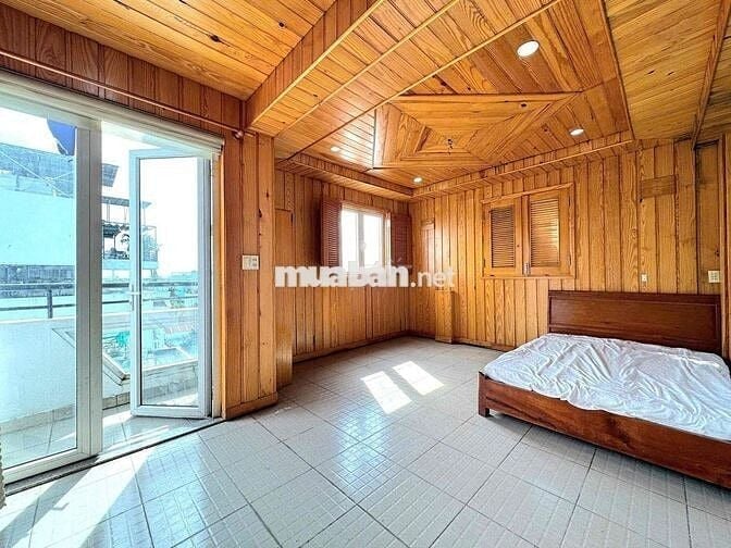 PHÒNG BAN CÔNG, LÁT GỖ CAO CẤP NGAY BV Q12, CVPM