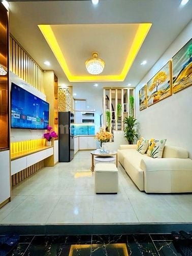 BÁN NHÀ 5 TẦNG FULL NỘI THẤT 33m2, NGAY CẦU VĨNH TUY - GIÁ 6.9 TỶ