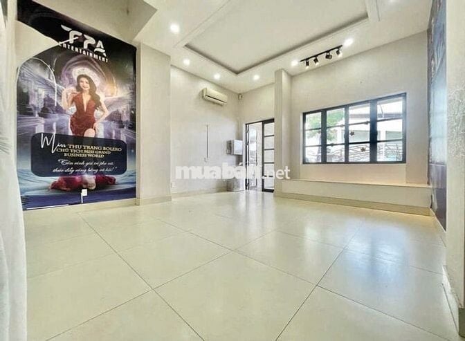 Nguyên lầu cityland cho thuê giá chỉ từ 10tr có thang máy,ban công