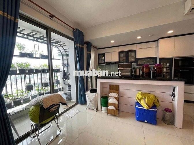 Bán căn hộ chung cư Botanica Premier 3 phòng ngủ 2WC. gần sân bay TSN