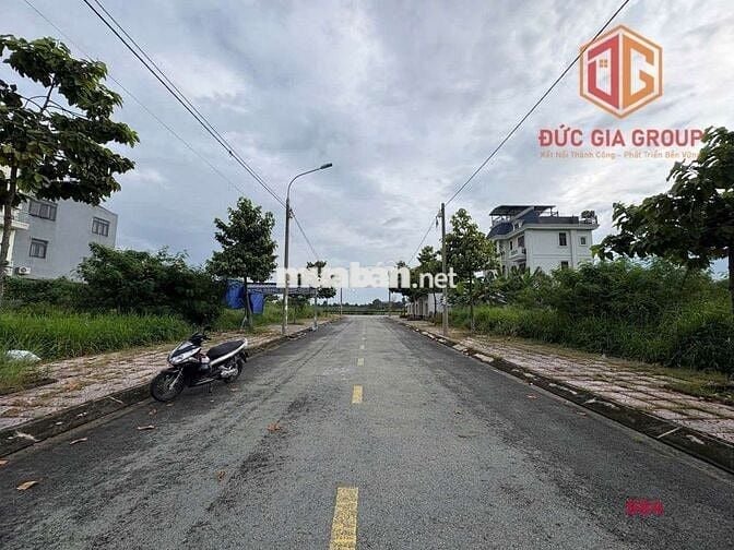 Bán đất biệt thự KDC Phúc Hiếu gần Aeon mall đang xây