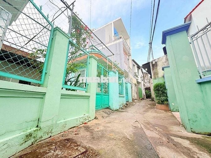 Kẹt tiền bán gấp nhà phường Trung Dũng gần công an thành phố