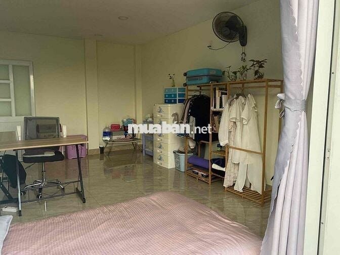 Phòng Dương Quảng Hàm nội thất đầy đủ