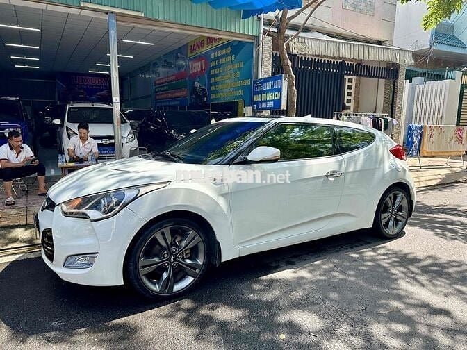 Hyundai Veloster 2011 1.6 GDI AT - 85000 km