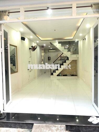 Cho thuê Nhà Q4 - 40m2 - Nở hậu chữ L - Nguyễn Tất Thành P.18 Q4.