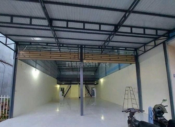 Bán lô đất tặng cái kho, SHR, 212,2m2 Xã Trung Lập Thượng, Giá 850tr
