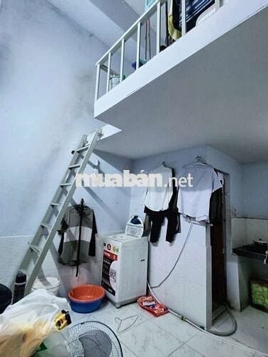 Phòng trọ có gác đúc cao 2m ngay công viên An Sương