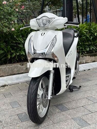 Cần bán SH 150 khoá Smartkey 2016 trắng cực đẹp