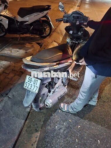 Honda Air Blade 208 Đen