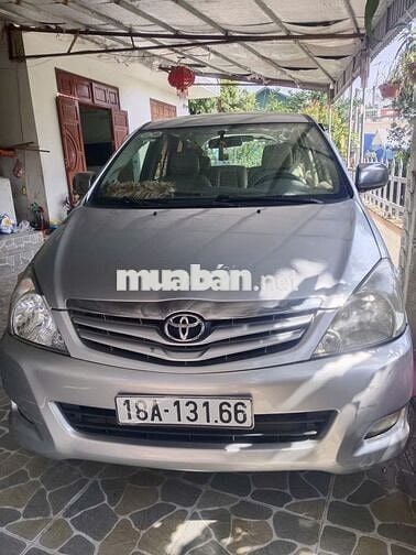 Toyota Innova 2011 G Bạc