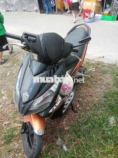 Honda Air Blade màu Đen cam