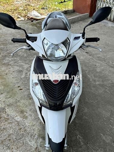 Honda Vision 2017 màu Trắng