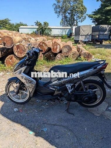Yamaha Nouvo Đen Bạc