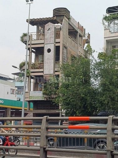 Căn góc 2 mặt tiền kinh doanh đường Hồng Bàng, P1,  Q11. 5 tầng lầu. 