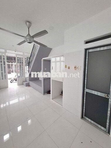 Nhà Đẹp Góc 2 mặt hẻm - kề chợ Phú Lâm, Q.6