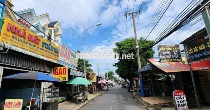 Bán đất măt kinh doanh đương đỗ tấn phong di an