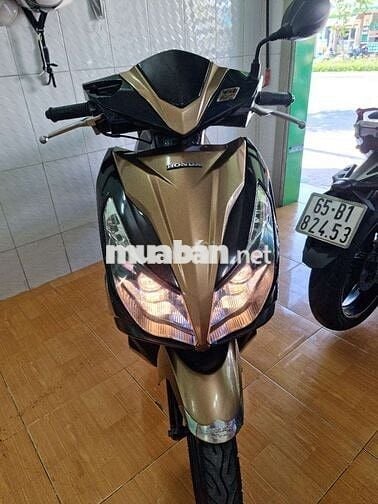 Honda Air Blade Đen vàng đồng 27087 km