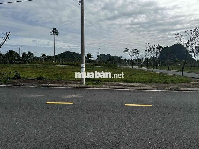 Bán cặp đất góc siêu hot Đầm Sen Nam Hoà Xuân