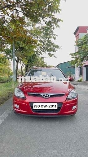 Hyundai i30 CW 2011 Đỏ