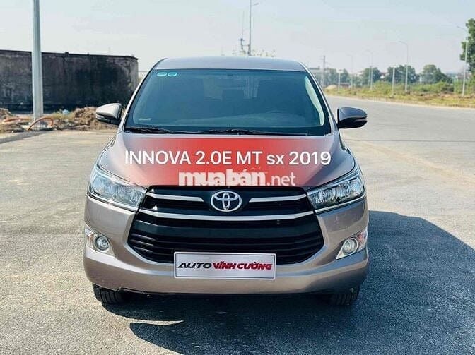 Toyota Innova 2019 2.0E MT Nâu