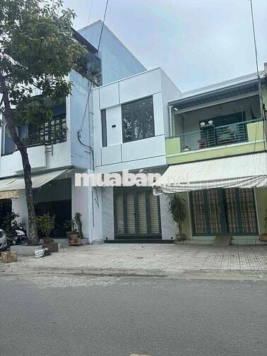 Nhà Mặt Tiền Nguyễn Thành Đồng trung tâm Biên Hoà giá rẻ