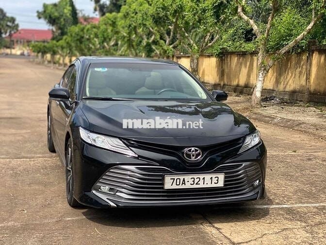 Toyota Camry 2021 2.5 Q nhập Thái