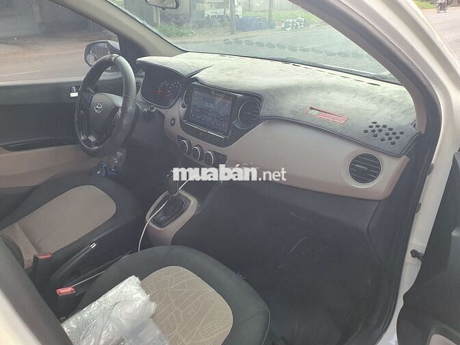Hyundai I10 2015 Trắng Số sàn