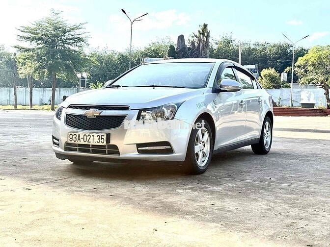 Chevrolet Cruze 2011 Bạc 100.000 km