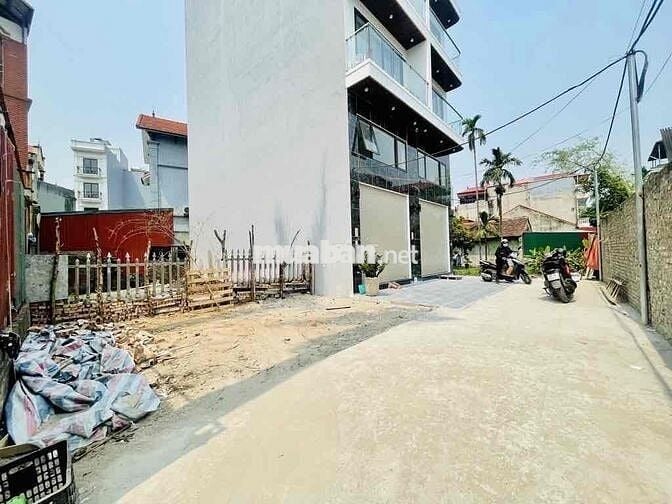 🔥 NHÀ MỚI ĐẸP – LONG BIÊN Ô TÔ NGỦ TRONG NHÀ – PHÁP LÝ CHUẨN 🔥  • Diện