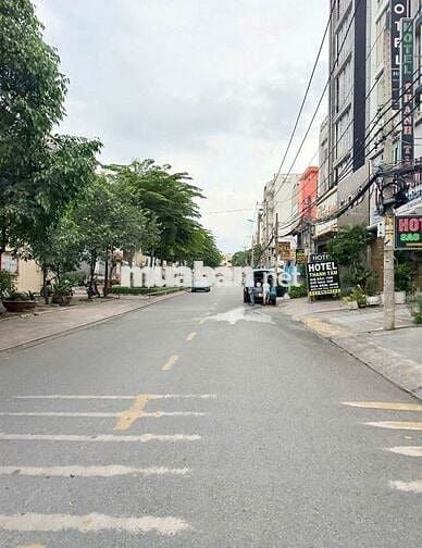 Đất Xây CHDV, Khách Sạn, Tòa Nhà 10x27(270m2)Đường 12m Dương Quảng Hàm