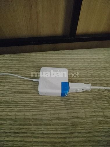 Mình cần bán mac air 2015 11 inch