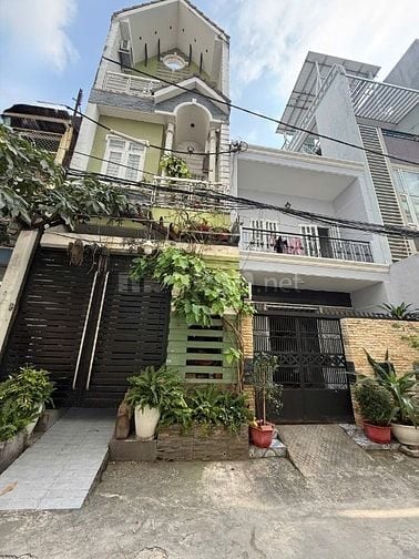 ĐẶNG CHẤT QUẬN 8, CÁCH Q1,Q5 CHỈ 400M - HẺM 5M, DT 48M2 (4X12) 3 TẦNG.